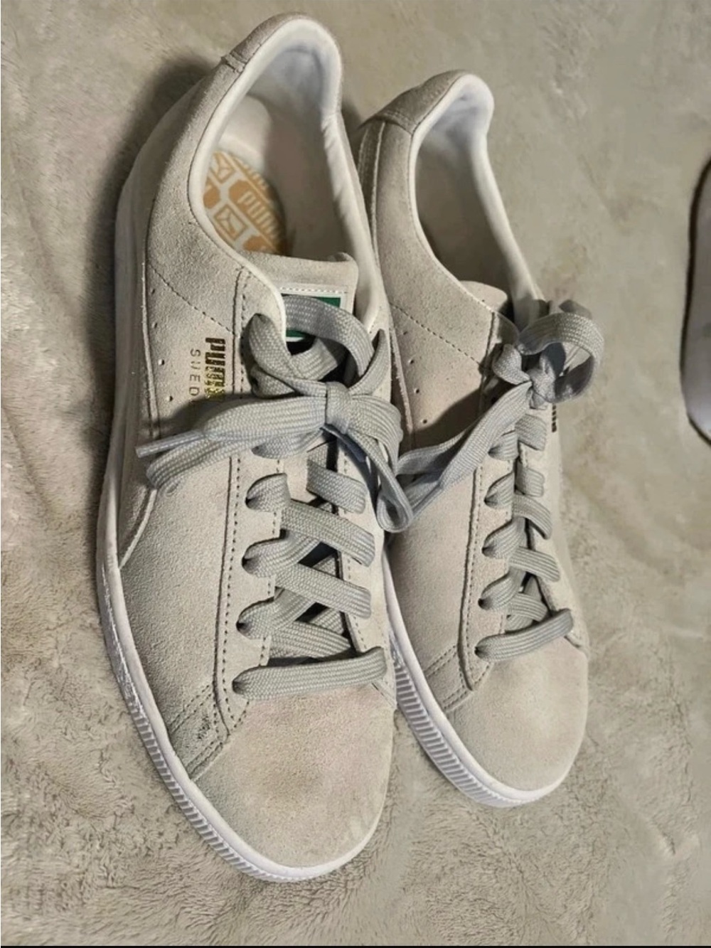 Puma Women's Suede Sneakers in Light Gray